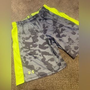 BRIGHT GREEN AND GREY SILL MENS UNDER ARMOUR  SHORTS